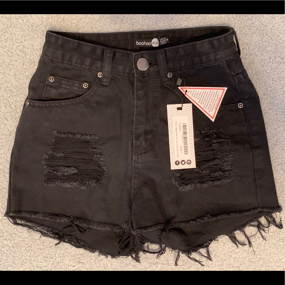 NWT Boohoo Petite Hannah High Rise Denim Short